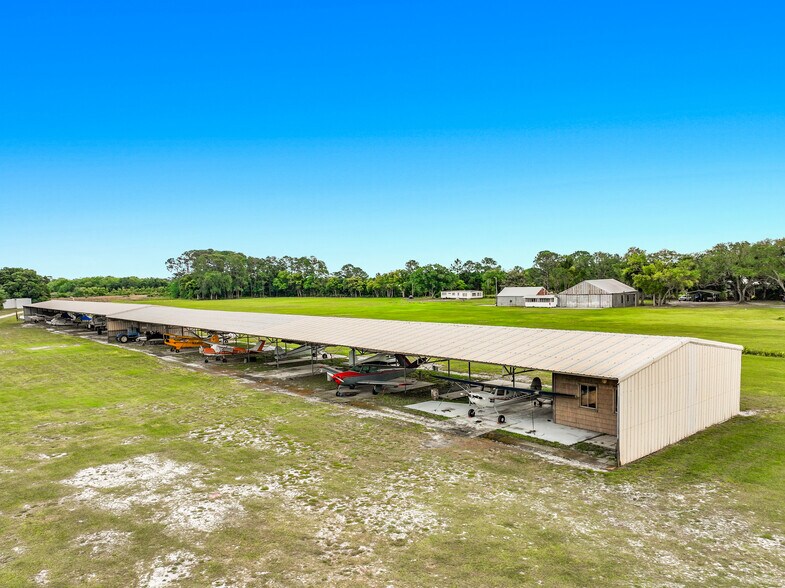 More Photos Of 7001 W Jones Ave, Mount Dora Airplane Hangar For Sale