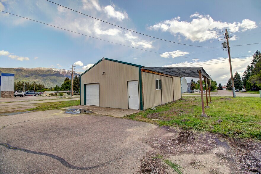 More Photos Of 700 9th St W, Columbia Falls Restaurant For Sale