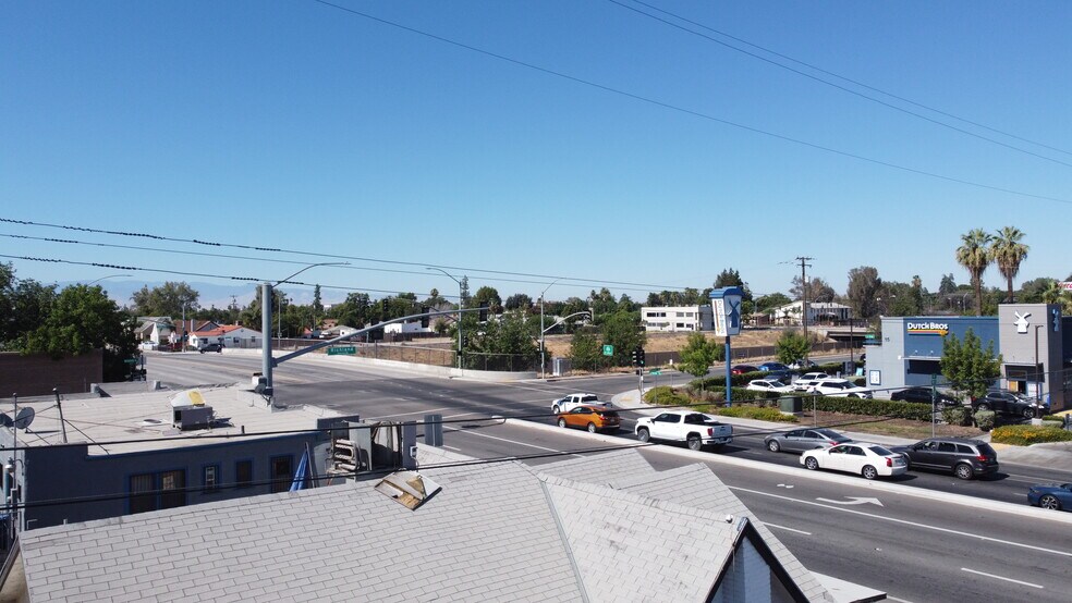 More Photos Of 18 S Chester Ave, Bakersfield Freestanding For Sale