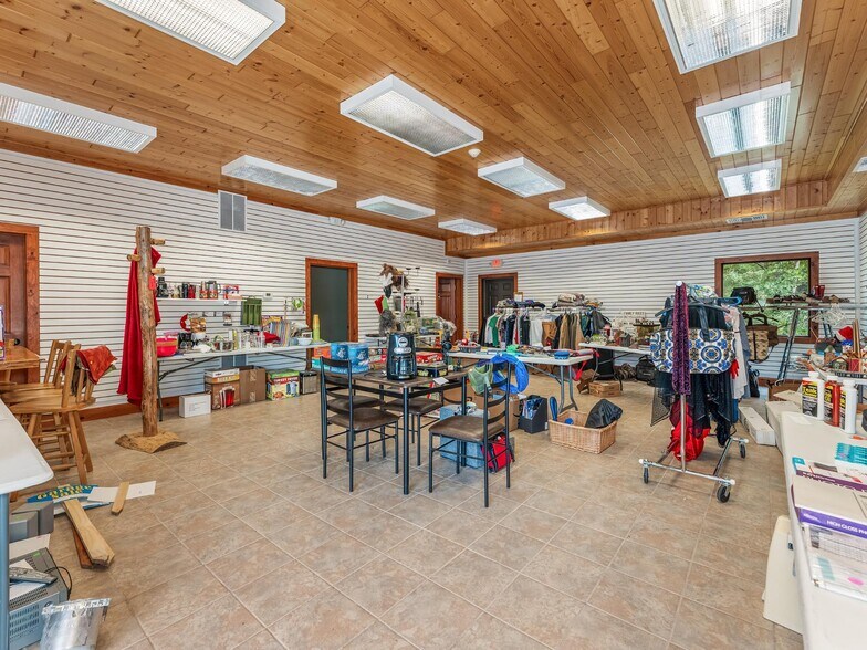 More Photos Of 160 US Highway 45, Conover Freestanding For Sale