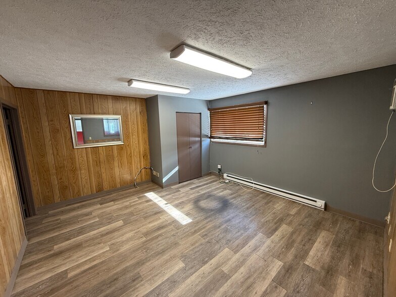 More Photos Of 1787 Highland Rd, Twinsburg Warehouse For Lease