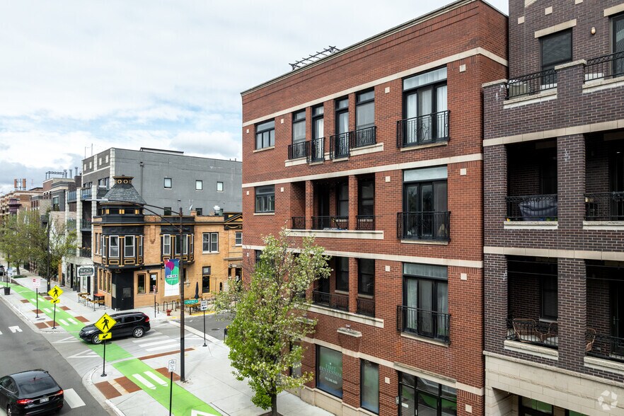 More Photos Of 2058 W Belmont Ave, Chicago Office Residential For Sale