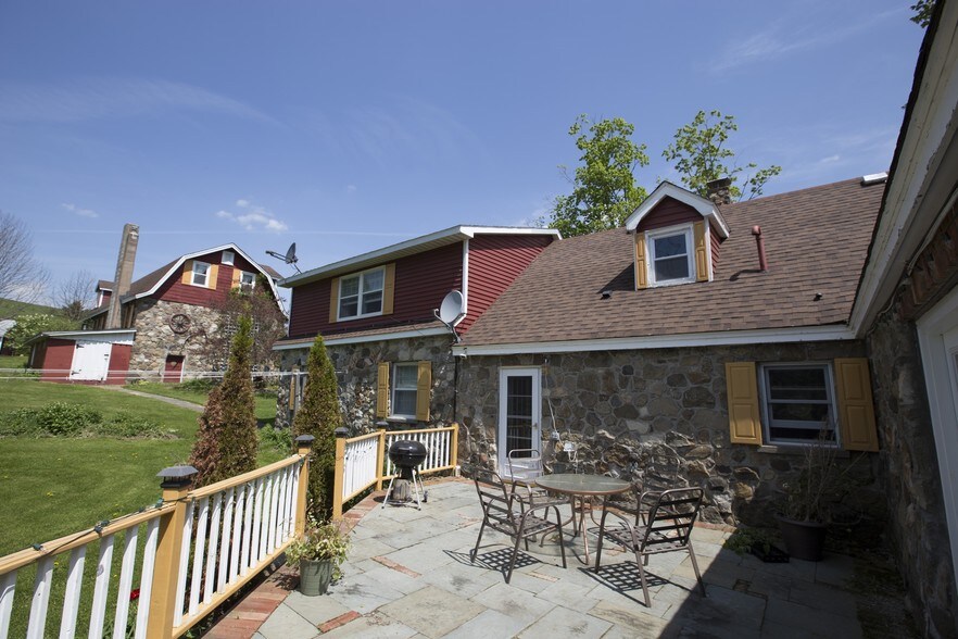 More Photos Of 201 Roses Hill Rd, Richfield Springs Hotel For Sale
