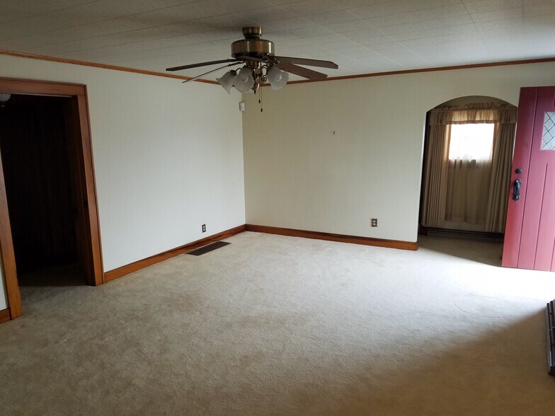 More Photos Of 1305 Whipple Ave NW, Canton Office For Lease