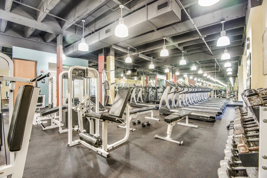 More Photos Of 13601 Preston Rd, Dallas Office For Sale