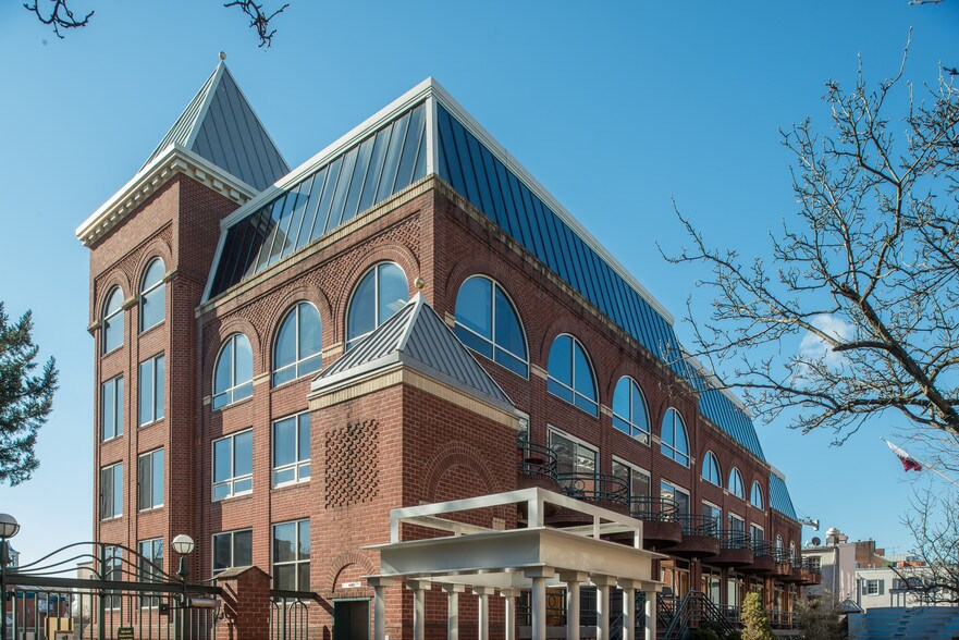 More Photos Of 2715 M St NW, Washington Office Residential For Lease