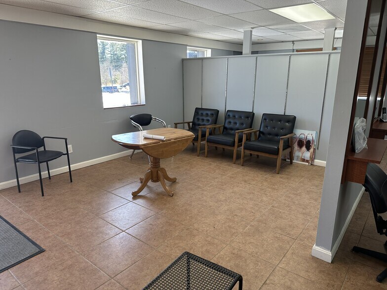 More Photos Of 911 Central Ave, Dover Freestanding For Sale