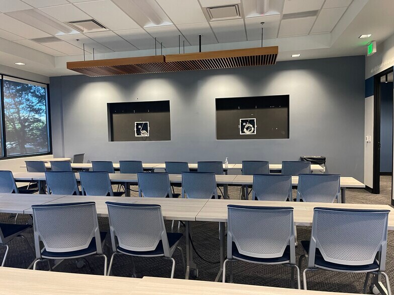 More Photos Of 2929 W Navigator Dr, Meridian Office For Lease