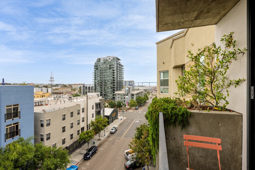 More Photos Of 454 13th St, San Diego Apartments For Sale