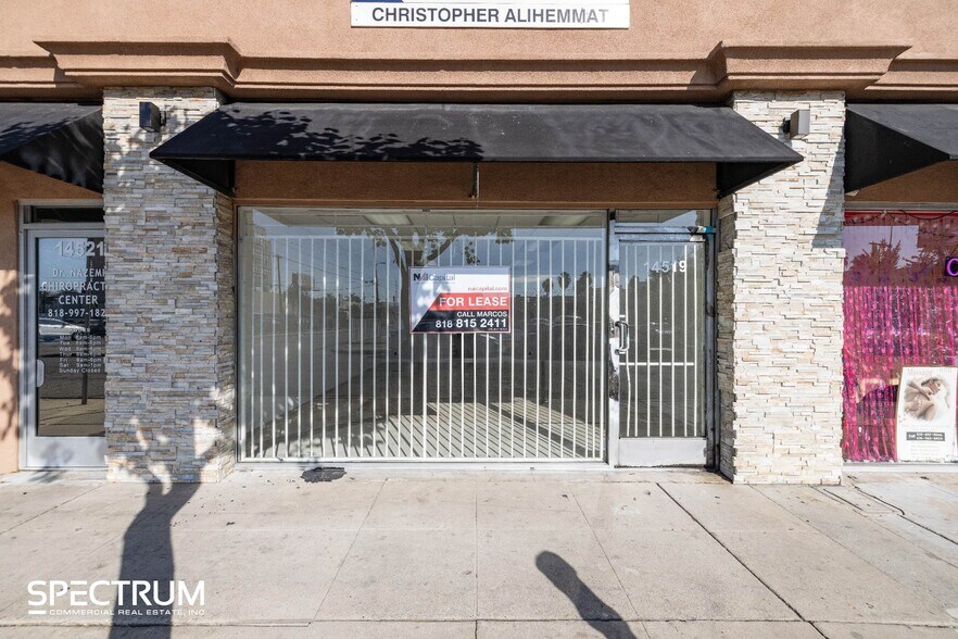 More Photos Of 6451-6453 Van Nuys Blvd, Van Nuys Storefront For Lease