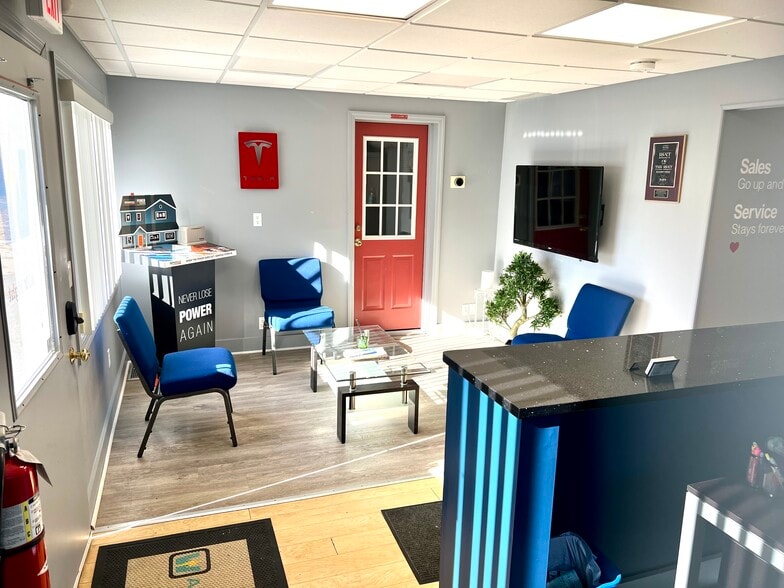 More Photos Of 1290 Flanders Rd, Riverhead Auto Repair For Sale