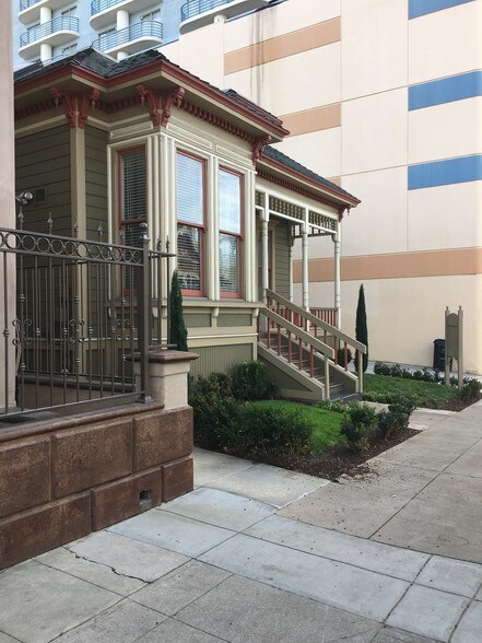 More Photos Of 1661-1665 Union St, San Diego Loft Creative Space For Lease