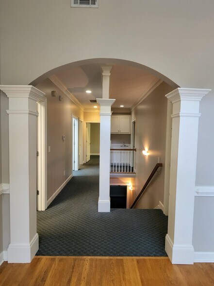 More Photos Of 500 Sun Valley Dr, Roswell Office For Sale