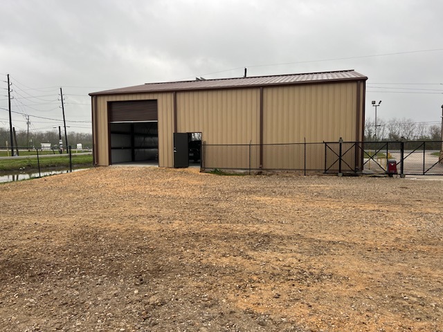 More Photos Of 10011 - B FM 521 Rd, Rosharon Manufacturing For Lease