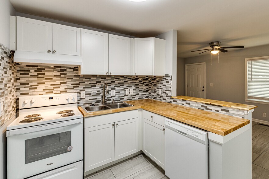 More Photos Of 501 Cedarmont Dr, Antioch Apartments For Sale