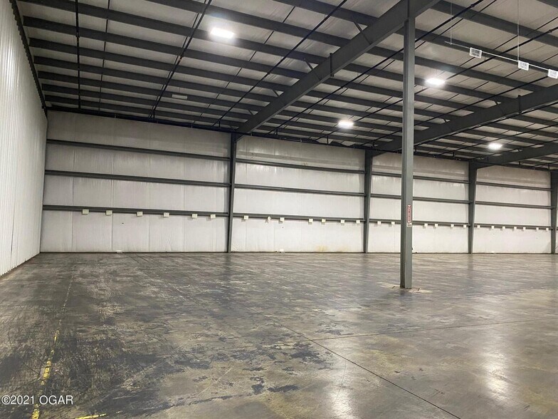More Photos Of 3191 County Lane 187, Carthage Industrial For Lease
