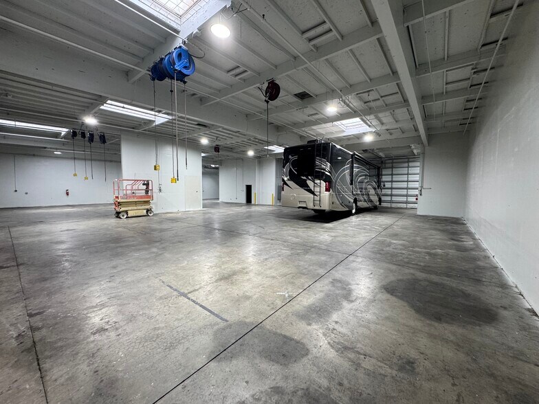 More Photos Of 820 E St, West Sacramento Warehouse For Sale