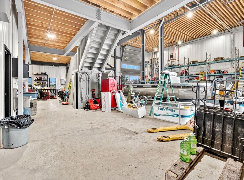 More Photos Of 224 Robot St, Vars Warehouse For Sale