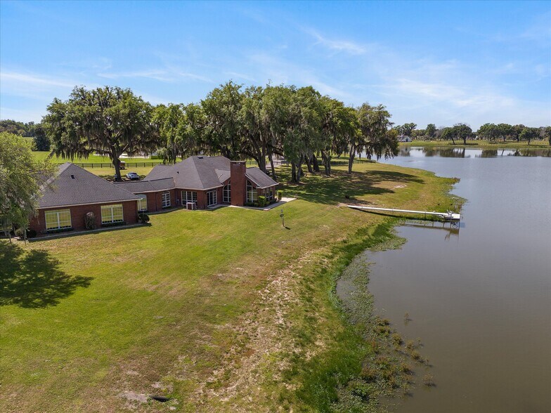 More Photos Of 15400 S US Highway 301, Summerfield Office For Sale