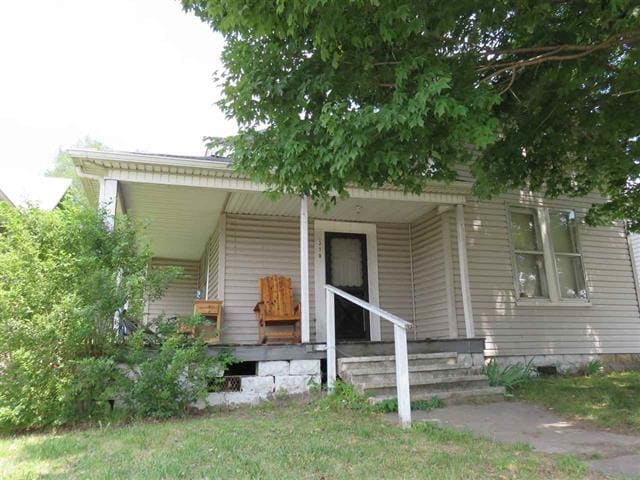 More Photos Of 300 Tennessee Ave, Etowah Funeral Home For Sale