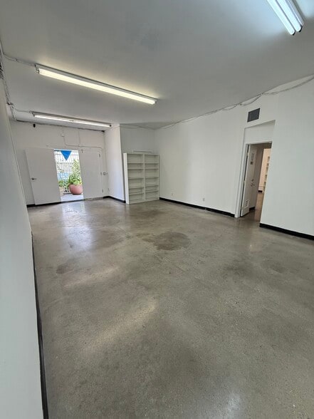 More Photos Of 8064-8066 Melrose Ave, Los Angeles Storefront For Lease