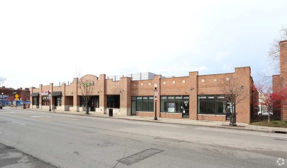 More Photos Of 2465-2477 N High St, Columbus Convenience Store For Lease