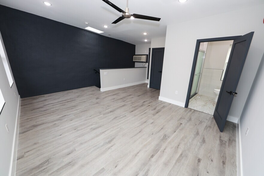 More Photos Of 3565 Kensington Ave, Philadelphia Storefront Retail Residential For Sale