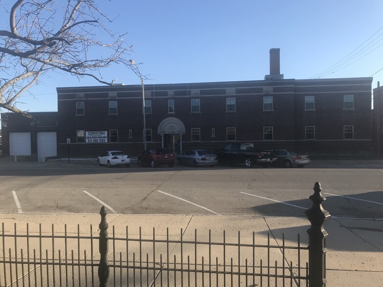 More Photos Of 137 E Washington St, Shelbyville Lodge Meeting Hall For Sale