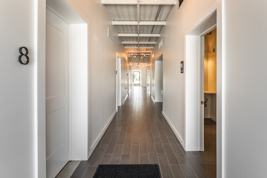 More Photos Of 800 Hilton Rd, Ferndale Loft Creative Space For Lease