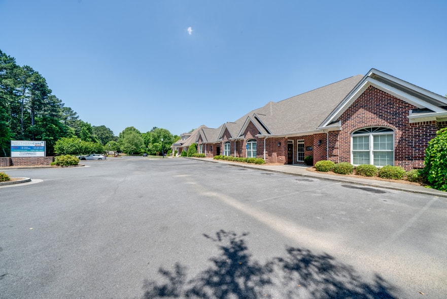 More Photos Of 111 Laurel Creek Rd Se, Calhoun Medical For Lease