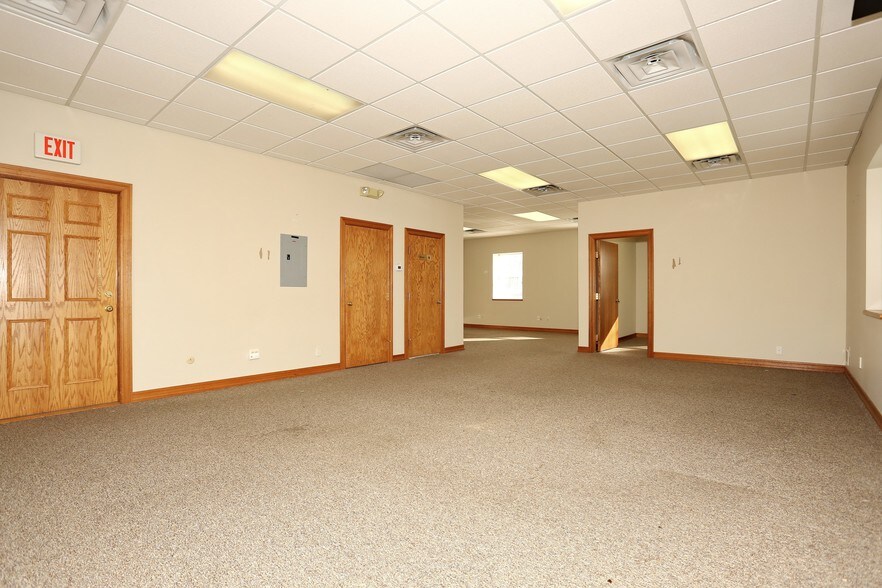 More Photos Of 7 Cedar St, Ramsey Office For Lease
