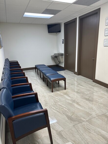 More Photos Of 1601 N Palm Ave, Pembroke Pines Medical For Lease