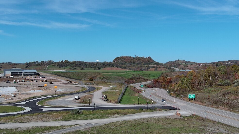 More Photos Of 2000 Aviation Way, Bridgeport Land For Lease