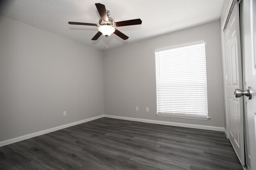 More Photos Of 4328 Duck Creek Dr, Garland Apartments For Sale