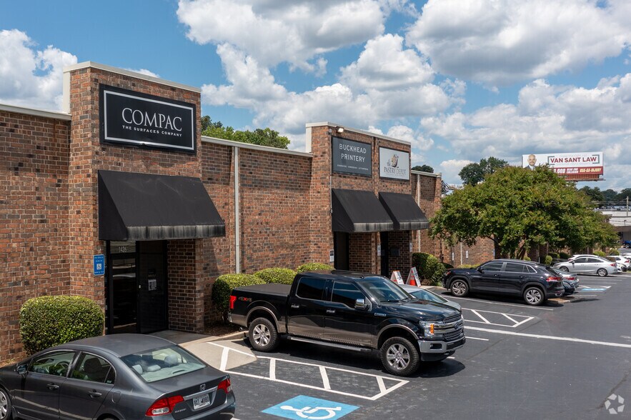 More Photos Of 1422-1442 Chattahoochee Ave NW, Atlanta Warehouse For Lease