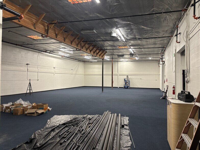 More Photos Of 2704 Highland Ave, National City Freestanding For Lease