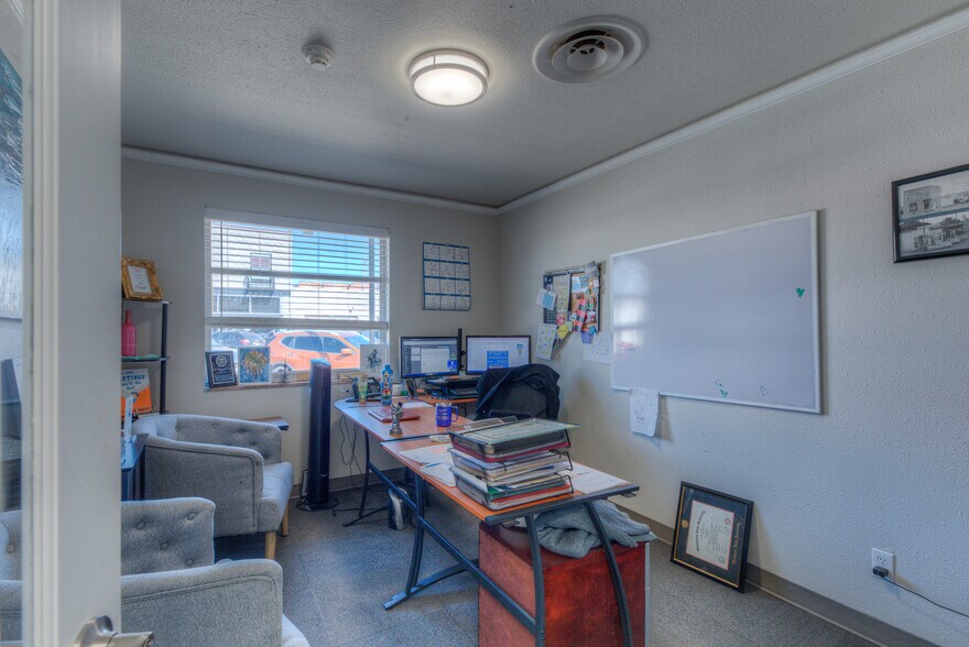 More Photos Of 12 W Dawes Ave, Bixby Office For Sale