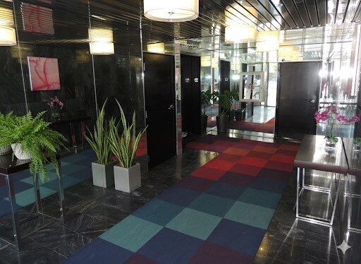 More Photos Of 1642 Westwood Blvd, Los Angeles Office For Sale