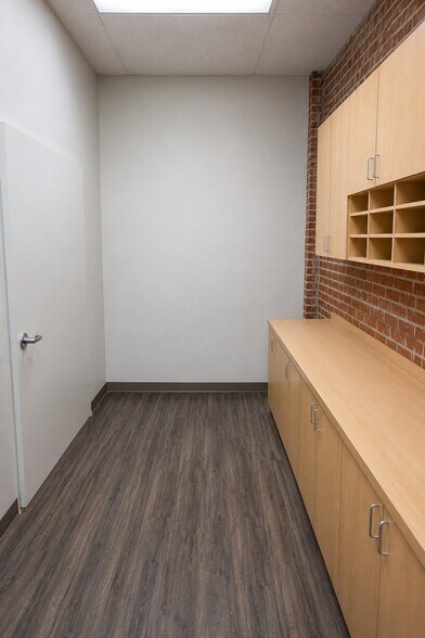 More Photos Of 3400 3rd Ave, Sacramento Office For Lease