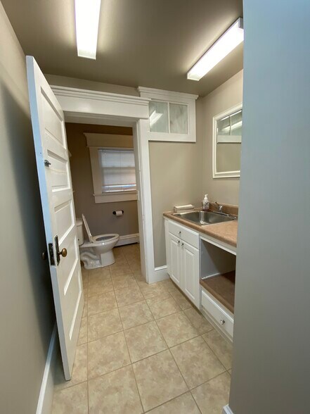 More Photos Of 329 S Main St, Barnegat Medical For Lease
