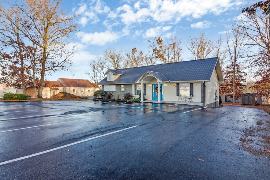 More Photos Of 129 Walker Hill, Crossville Freestanding For Sale