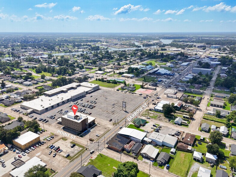 More Photos Of 801 Barrow St, Houma Office For Sale