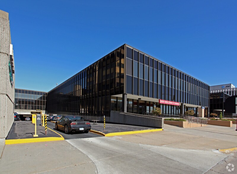 Primary Photo Of 120 SE 6th Ave, Topeka Office For Lease