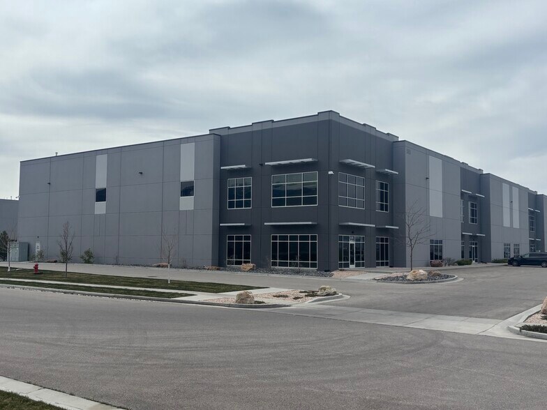 More Photos Of 350 West 3139 North, Hyde Park Industrial For Lease