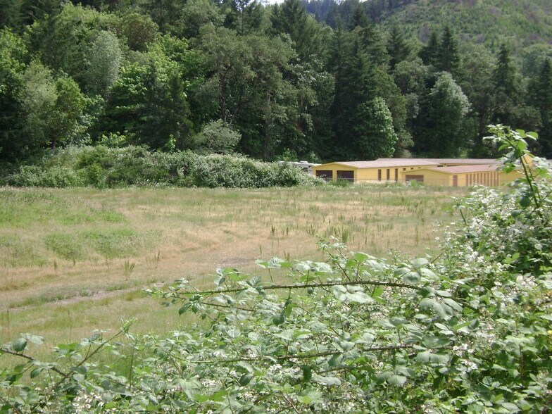 More Photos Of 560 Stearns Ln, Oakland Land For Sale