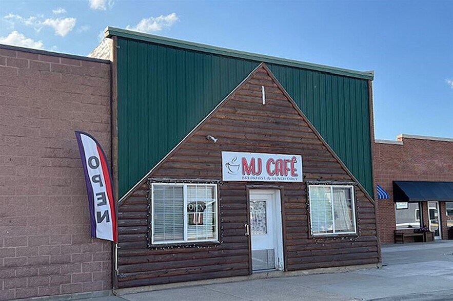 More Photos Of 105 Johnson Ave N, Fosston Storefront For Sale