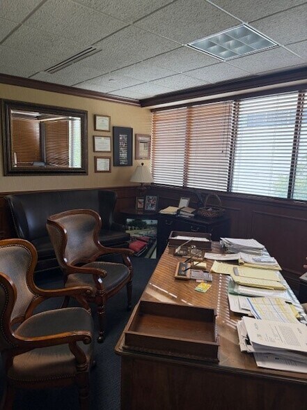 More Photos Of 1615 Forum Pl, West Palm Beach Office For Lease