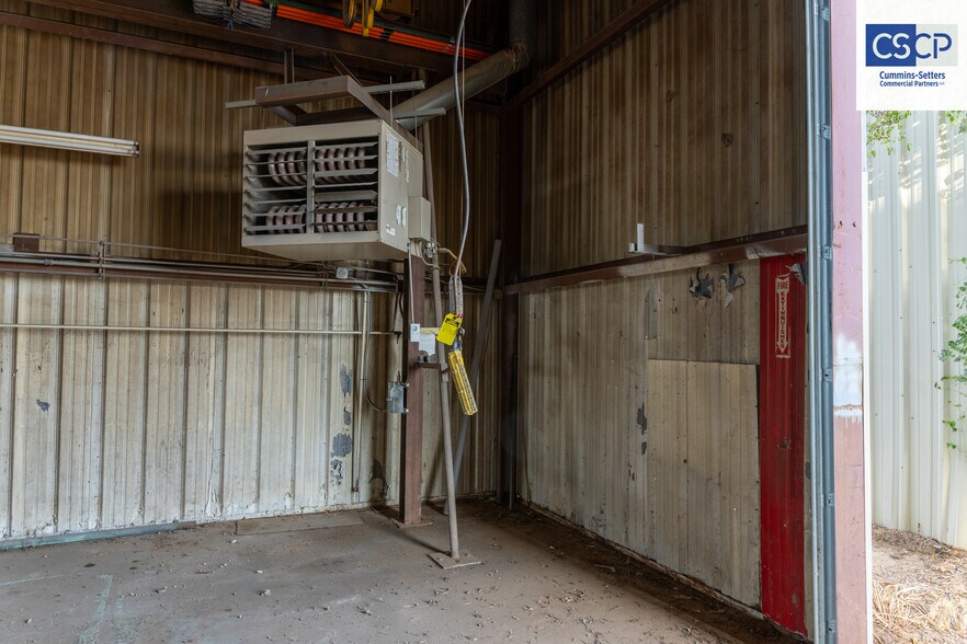 More Photos Of 1175 State Hwy 19, Chickasha Manufacturing For Lease