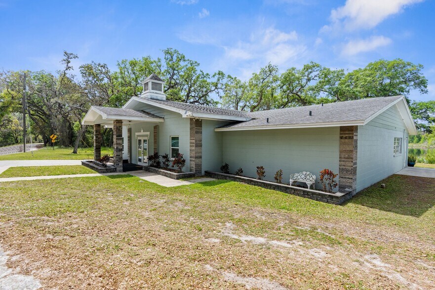 More Photos Of 14231 Old Mission Rd, Dade City Religious Facility For Sale