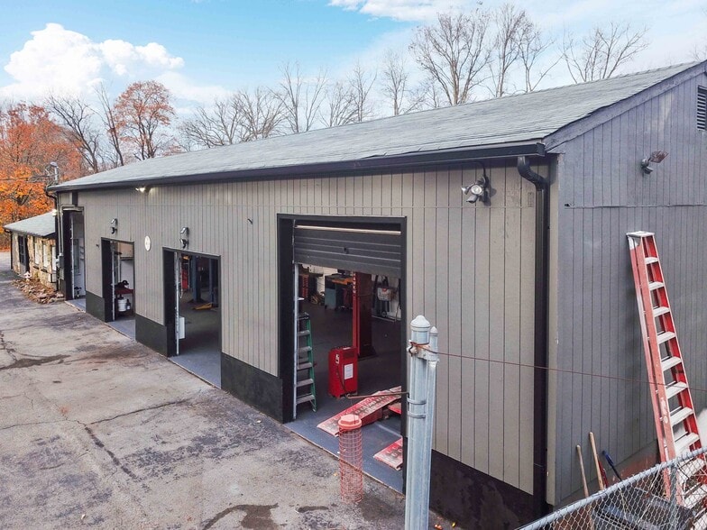 More Photos Of 53 Estrada Rd, Central Valley Warehouse For Lease